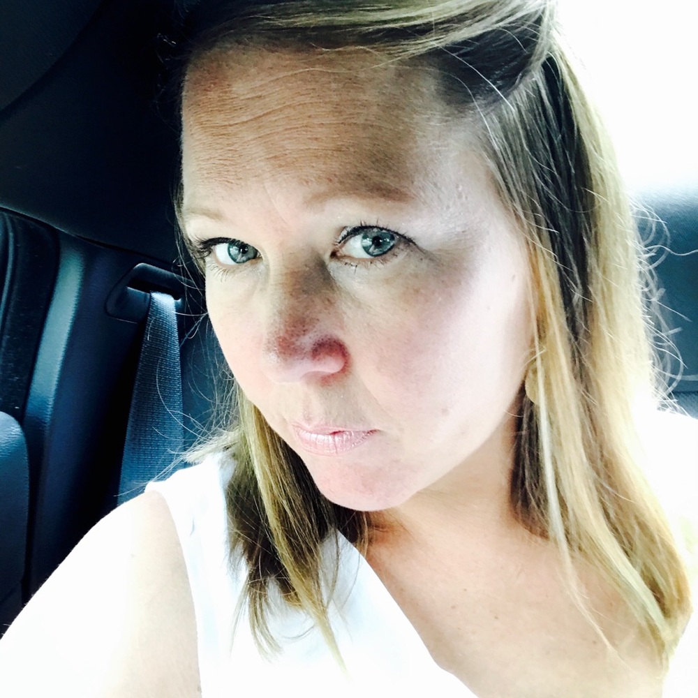 Meet your Posher, Suzanne